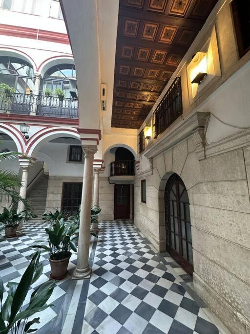 Apartamento Patio Sevillano Frente Catedral Экстерьер фото